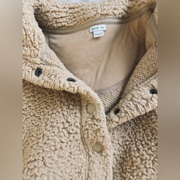 COPY - Aerie Sherpa pullover - Picture 2 of 2